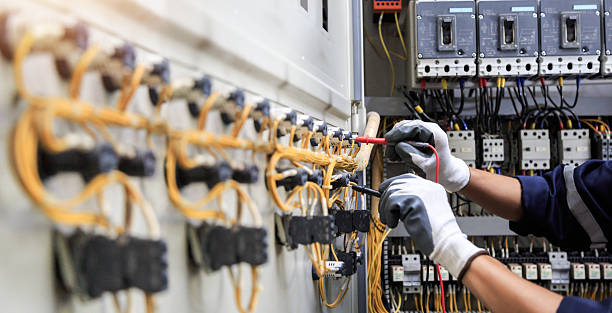 Professional Electrician technician working in East Aurora, NY